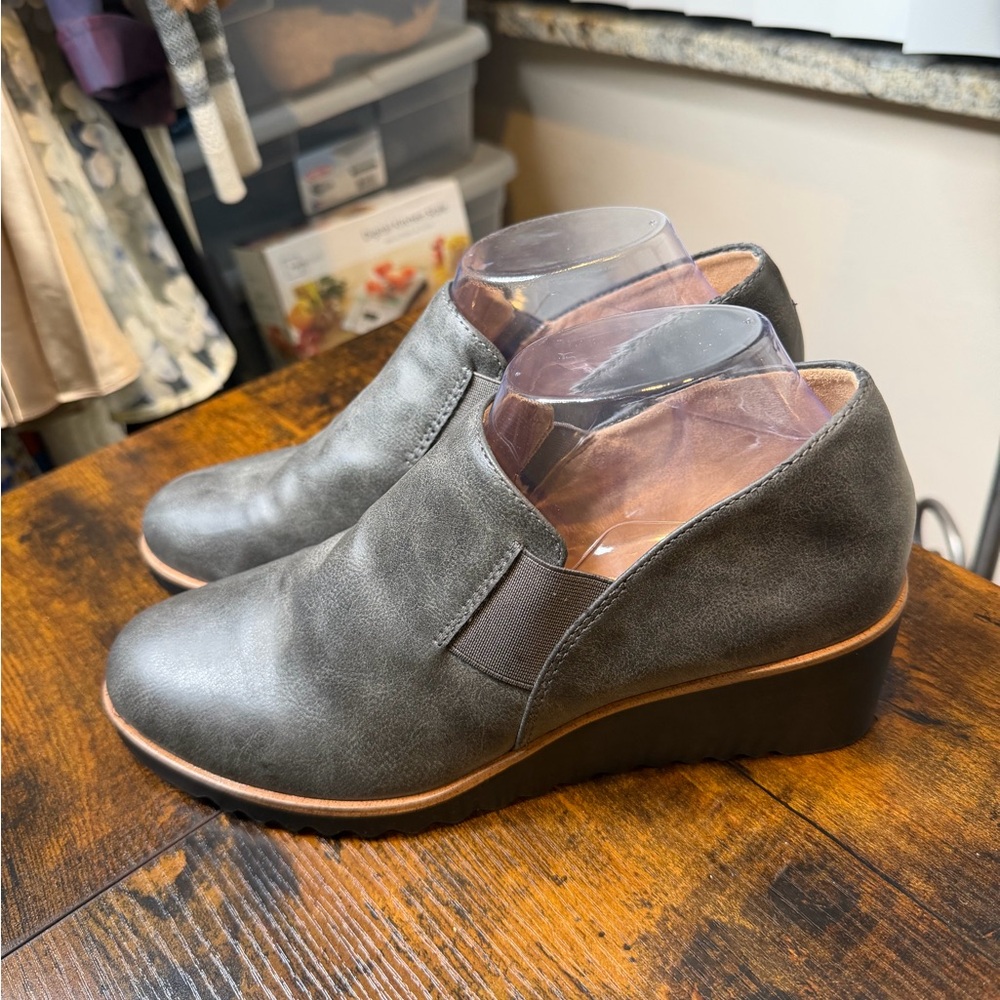 LifeStride Gray Zora Wedge Slip-On Shoe Career Size 9.5